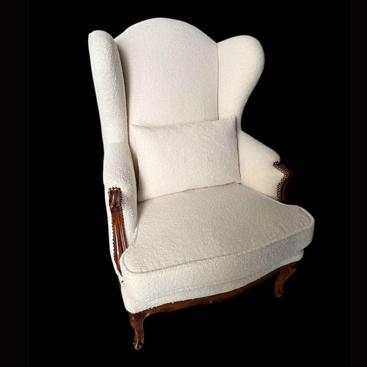 rifacimento poltrona_tessuto bouclè