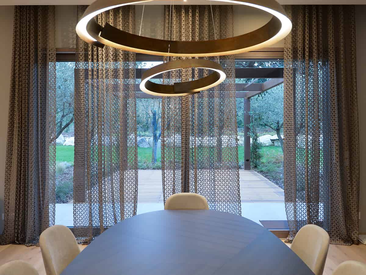 Tende a onda su misura in tessuto di design realizzate da Tappezziere Dell’Orto Milano