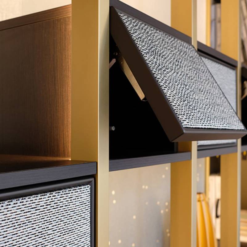 bufera_librerie su misura_tessuti Pierre Frey