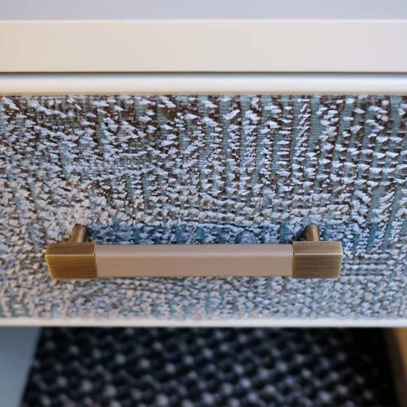 comodini su mirusa_maniglie in tessuto