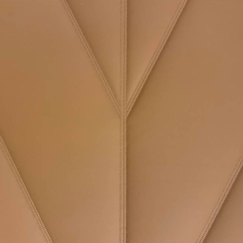 oltremare_letto su misura_testata in pelle trapuntata